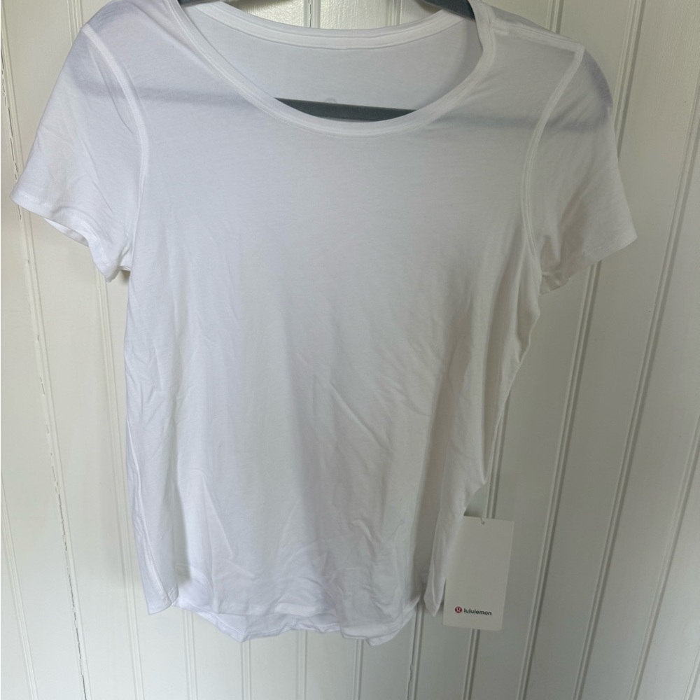 Lululemon White Short Sleeve T-Shirt
